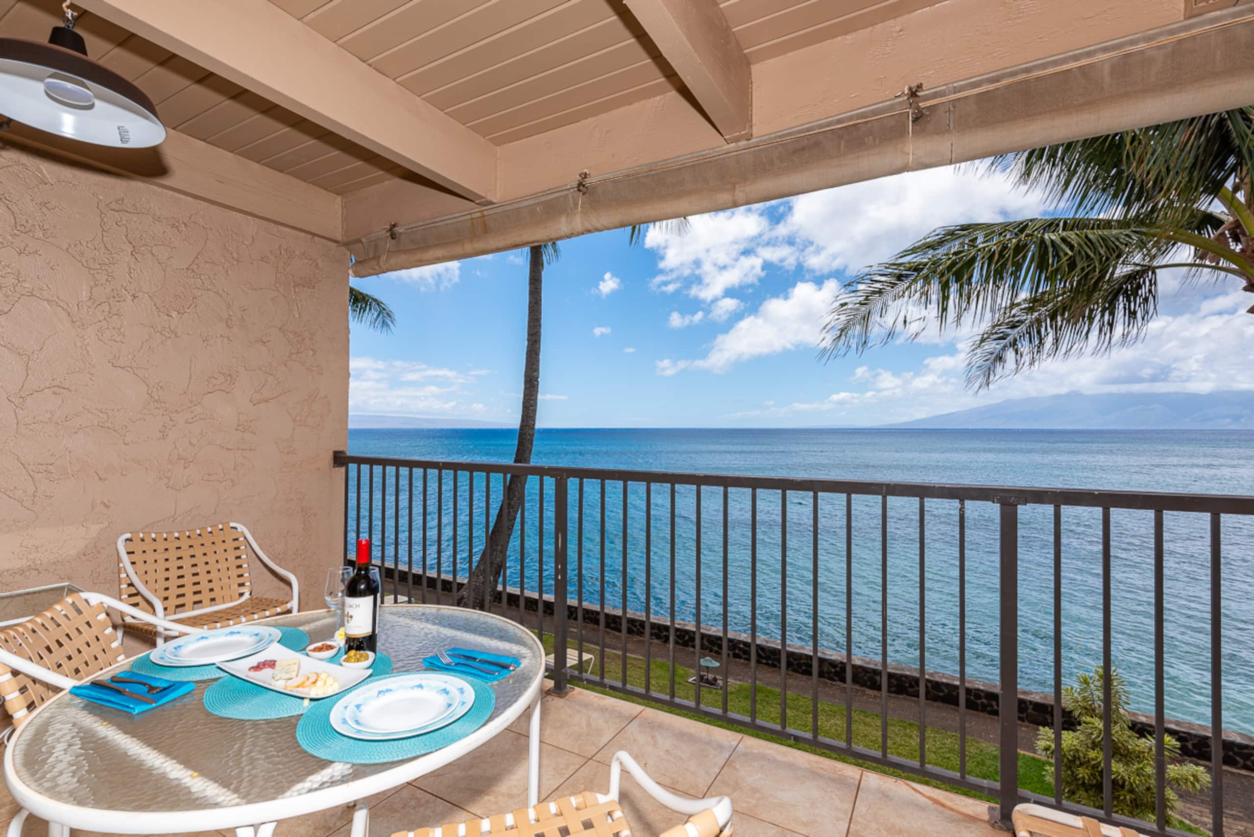 Condo in Lahaina · ★4.97 · 2 bedrooms · 3 beds · 2 private baths - Image 39