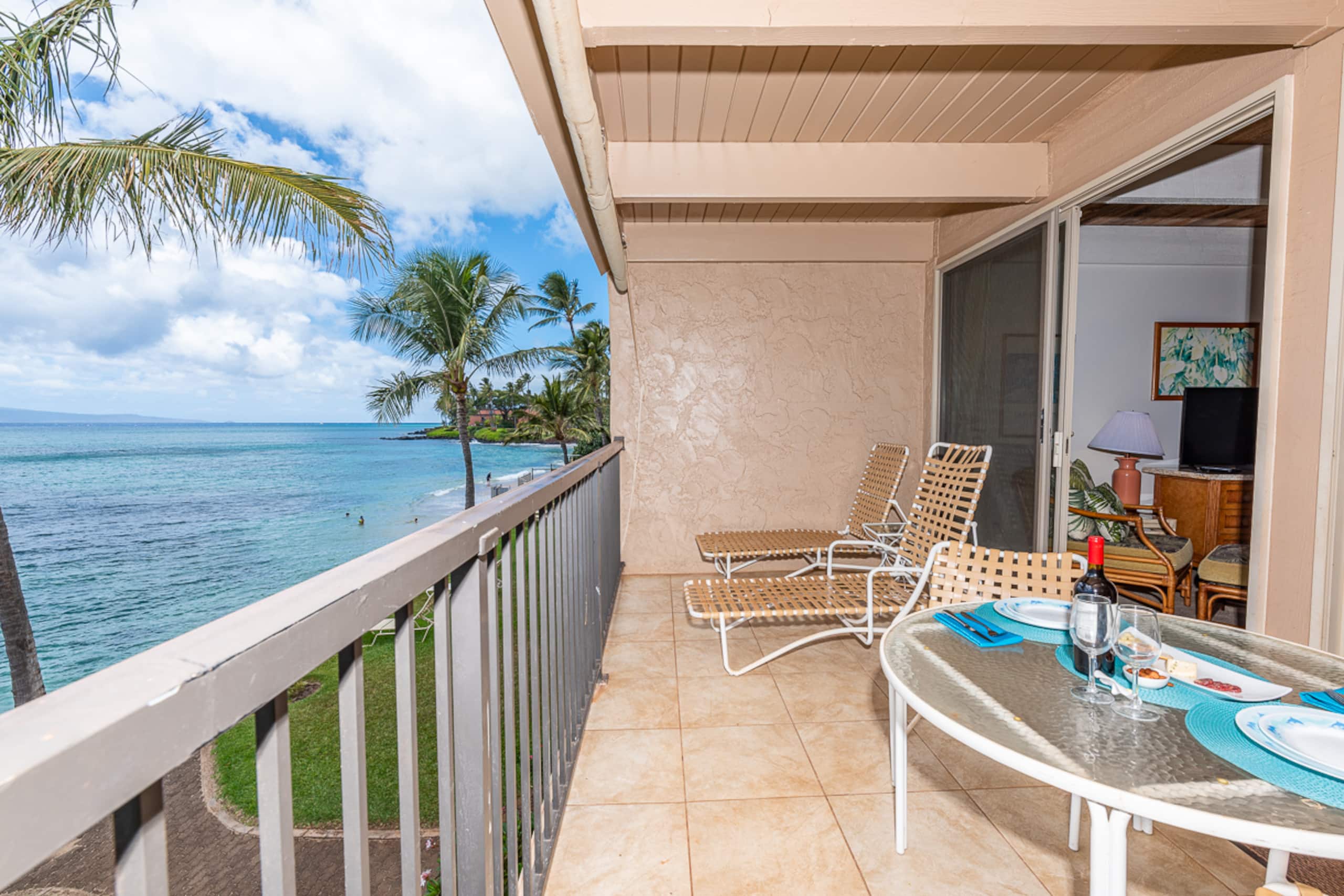 Condo in Lahaina · ★4.97 · 2 bedrooms · 3 beds · 2 private baths - Image 14