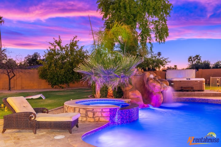 Million $ Desert Dream + Waterslide + Pickleball Court + Golf