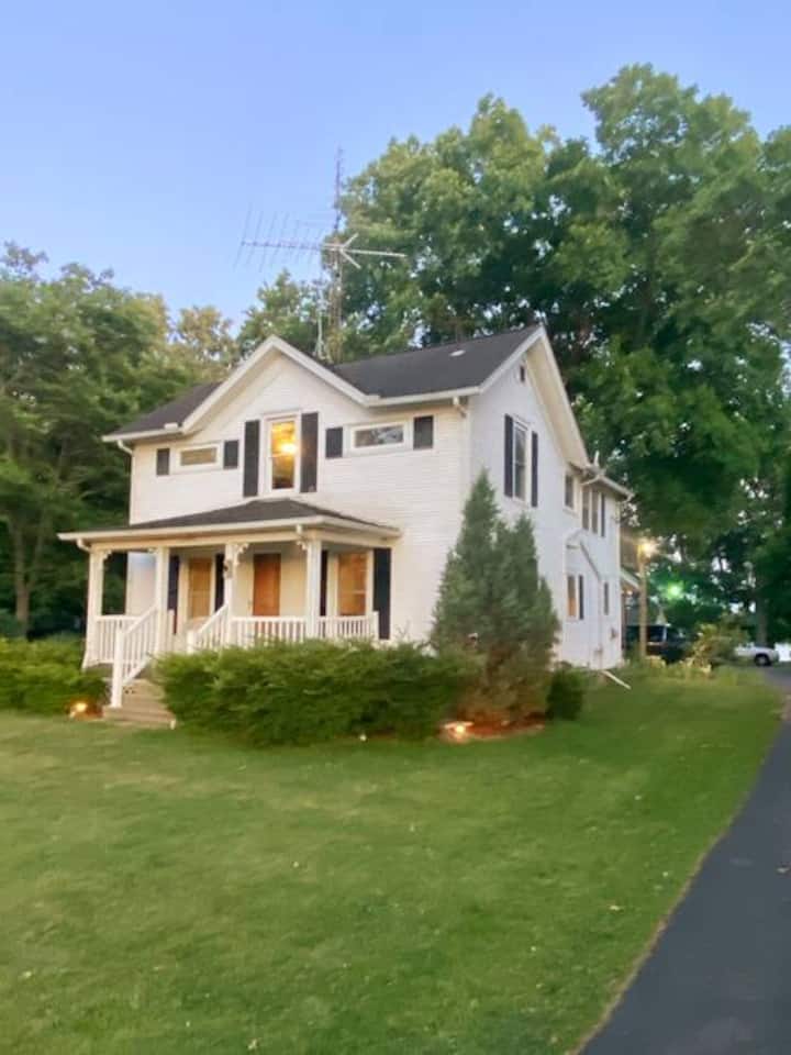 Colon Vacation Rentals & Homes Michigan, United States Airbnb