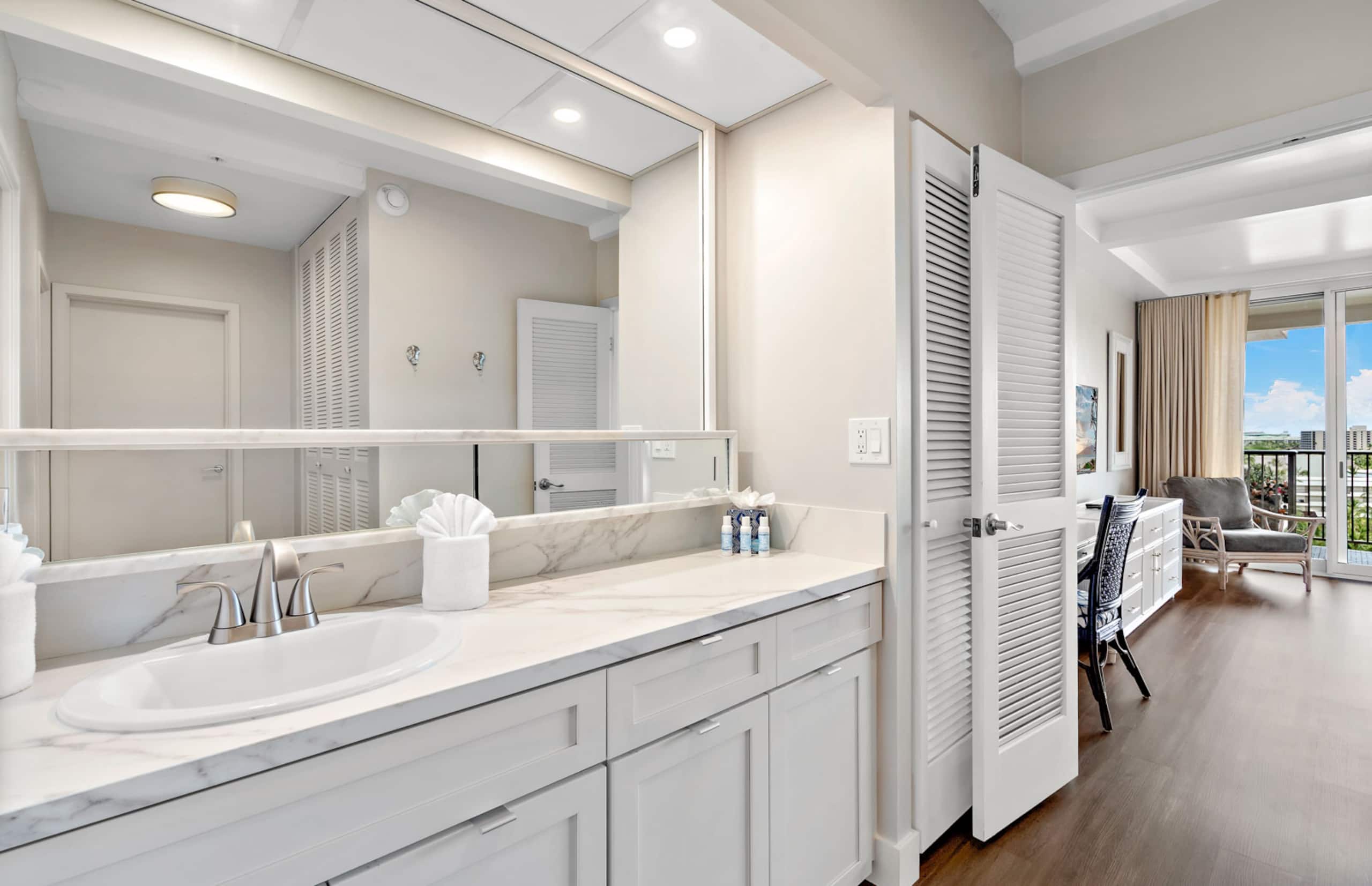 Condo in Lahaina · ★4.88 · 1 bedroom · 2 beds · 1 bath - Image 20