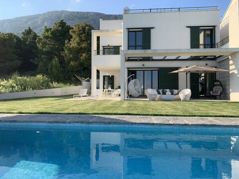 Holiday Home 4937-1 for 6 Pers. in Split
