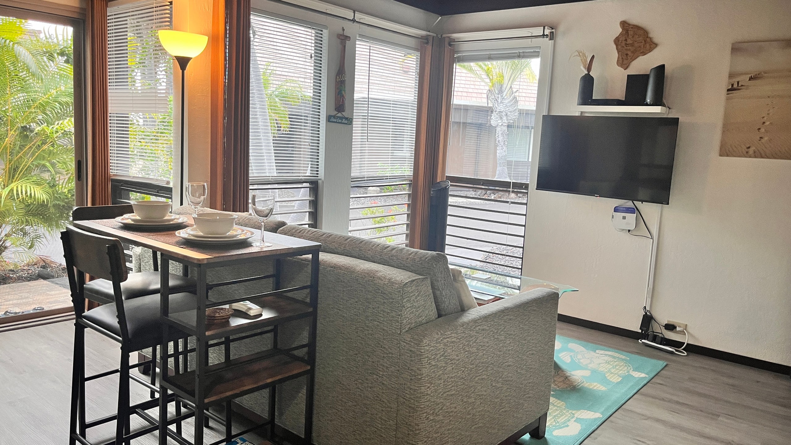 Condo in Naalehu · ★4.44 · Studio · 1 bed · 1 shared bath - Image 4