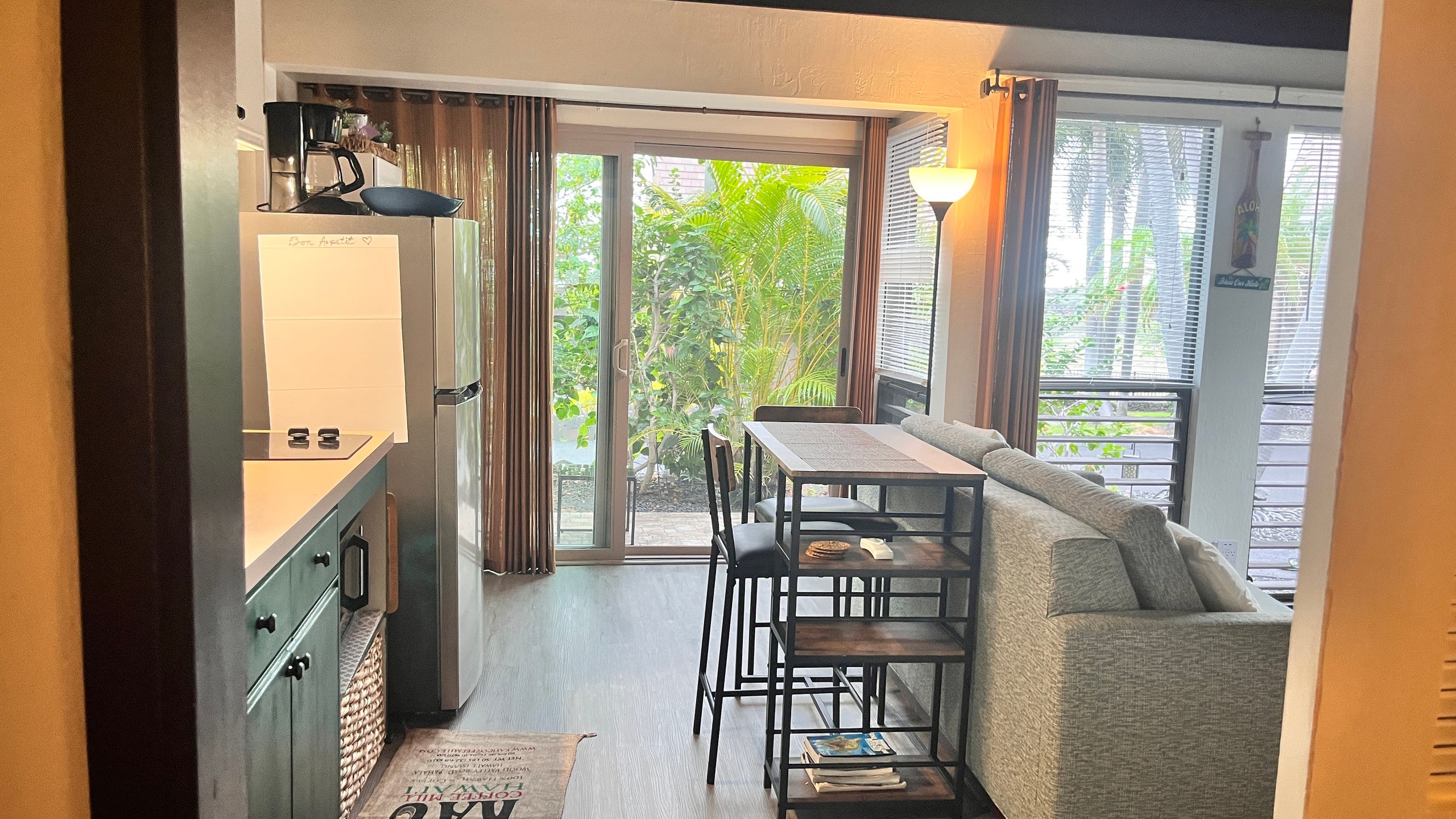 Condo in Naalehu · ★4.44 · Studio · 1 bed · 1 shared bath - Image 9