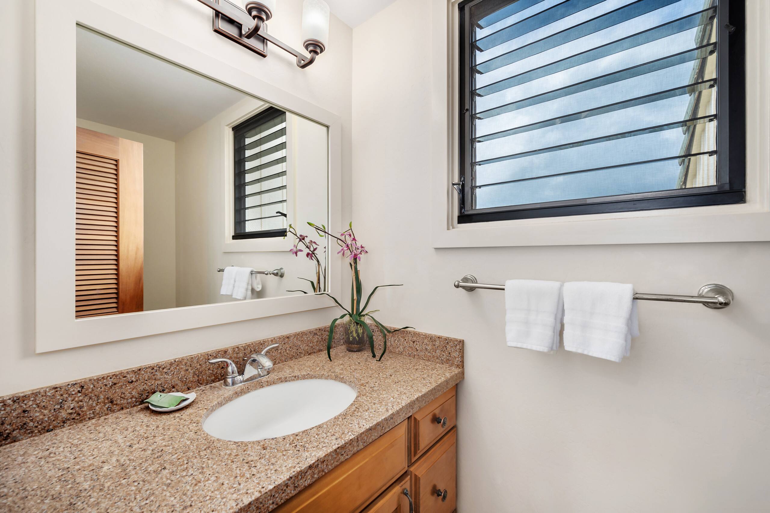 Condo in Koloa · ★4.56 · 2 bedrooms · 3 beds · 2 baths - Image 8