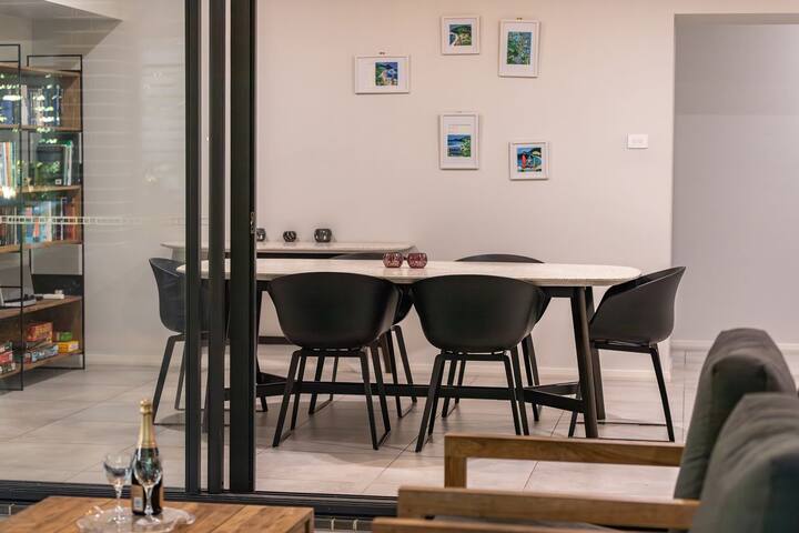 Lizzie Bliss – Flat walk to Beach – Pet Friendly gallery image 5