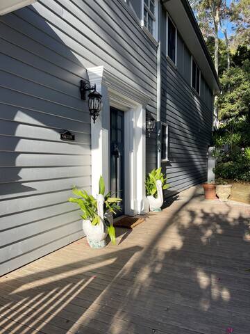 Otium Clareville by Palm Beach Holiday Rentals gallery image 3