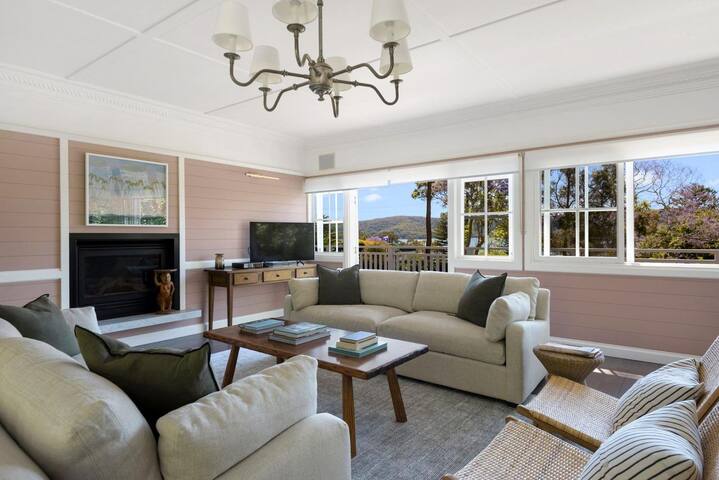 Otium Clareville by Palm Beach Holiday Rentals gallery image 2