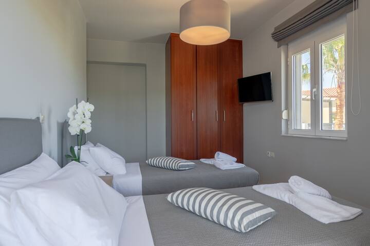 Chumba cha kulala cha starehe cha New villa, Bwawa la kujitegemea, Vistawishi vya karibu na ufukwe, Sfakaki, Rethymno, Krete