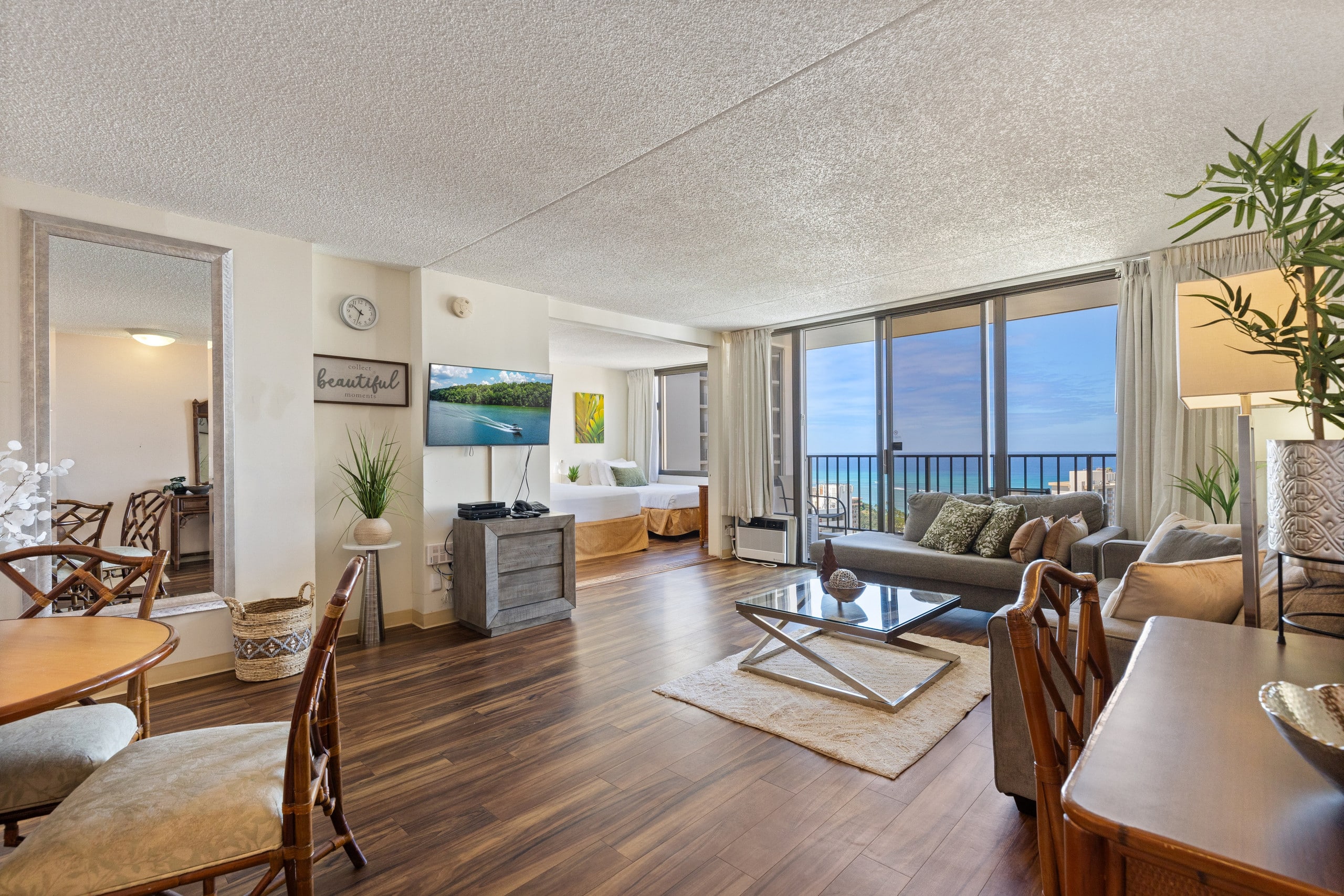 Condo in Honolulu · ★4.17 · 1 bedroom · 3 beds · 1 private bath - Image 1