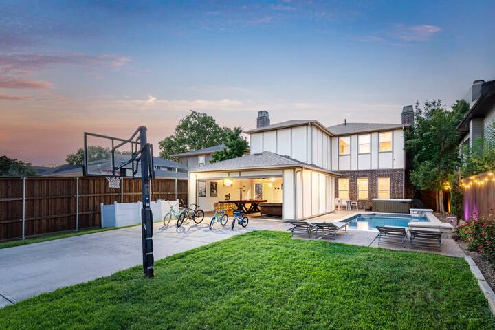 Luxury Estate At Lower Greenville