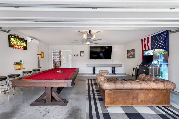 Luxury Estate At Lower Greenville gallery image 3