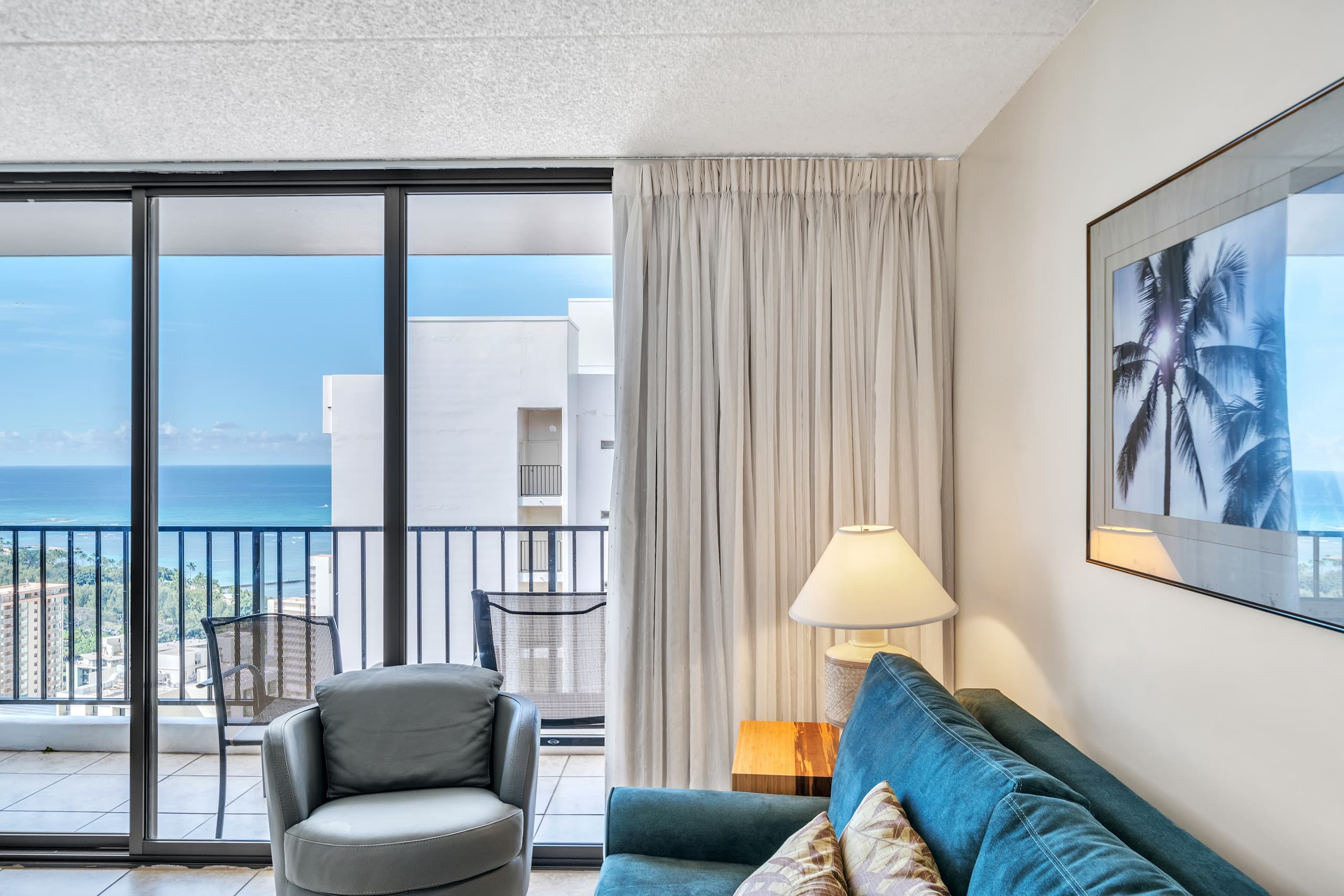 Condo in Honolulu · ★4.0 · 1 bedroom · 2 beds · 1 private bath - Image 21