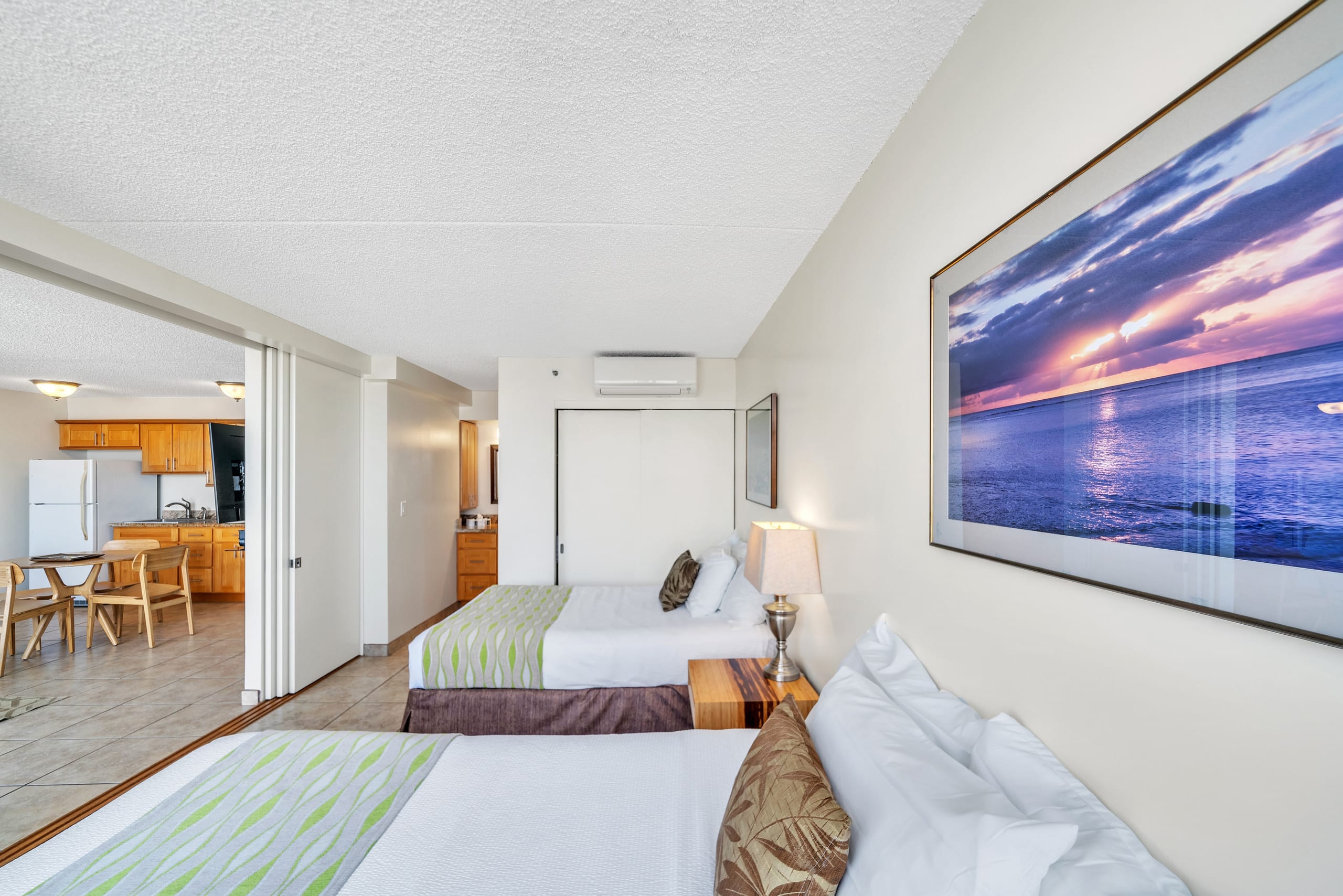 Condo in Honolulu · ★4.0 · 1 bedroom · 2 beds · 1 private bath - Image 8