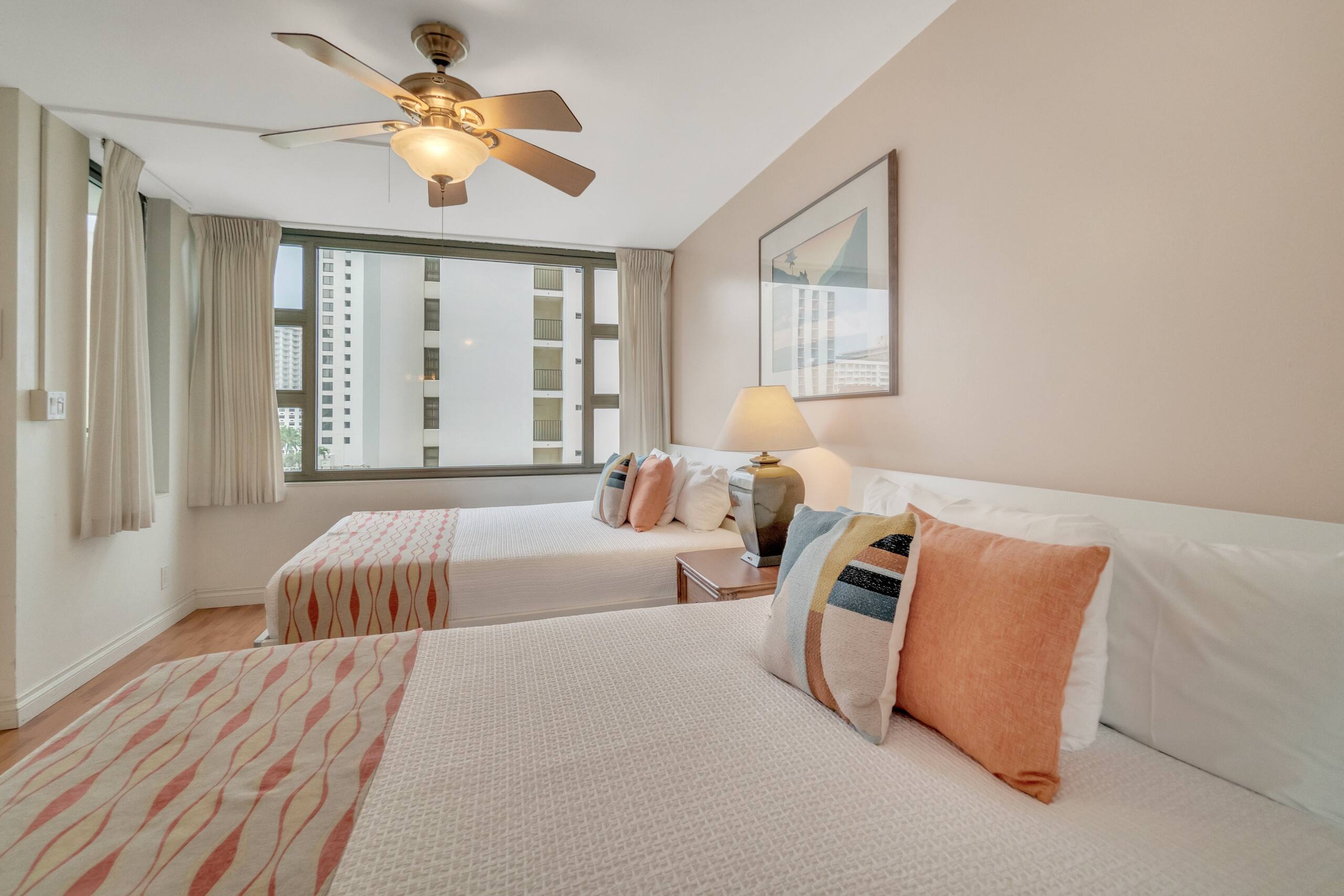Condo in Honolulu · ★4.18 · 1 bedroom · 4 beds · 1 private bath - Image 26