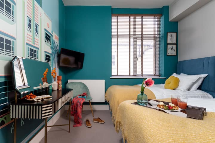 Fresh Escapes - Apartamento en el centro de Exeter, Cathedral Yard para 4 personas, dormitorio Miami