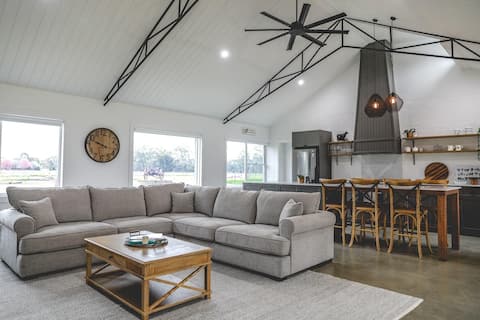 Sandcliffe Dairy Luxury Farmstay