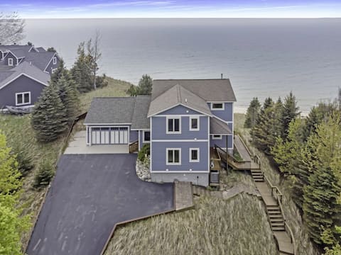 Custom Lake Michigan Beachfront Vacation Home