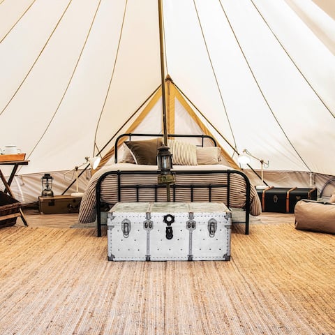 Top performing Airbnb: Cosy, luxe, private gourmet farmstay +campfire in Margaret River