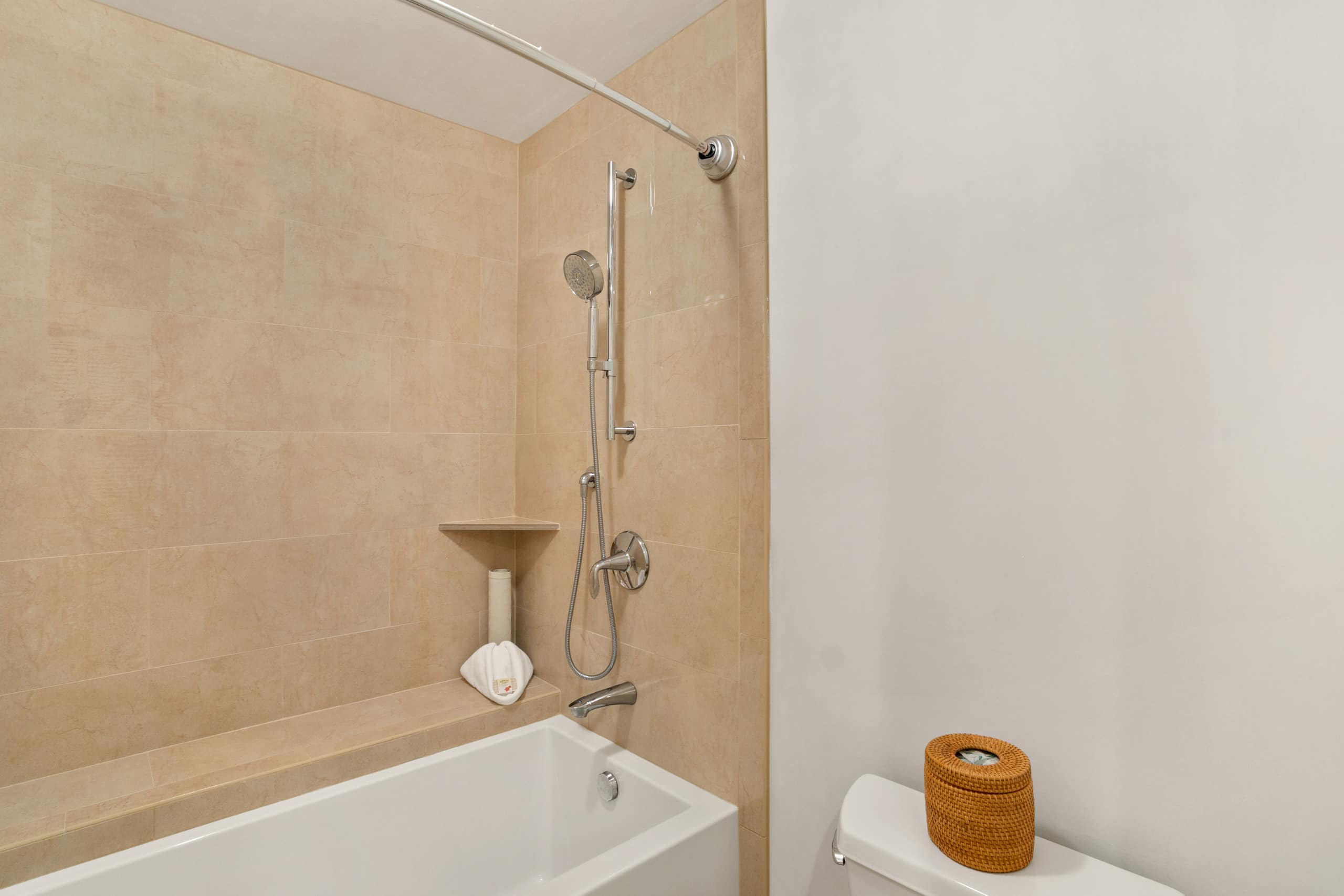 Condo in Kaanapali · ★5.0 · 1 bedroom · 1 bed · 1 bath - Image 11