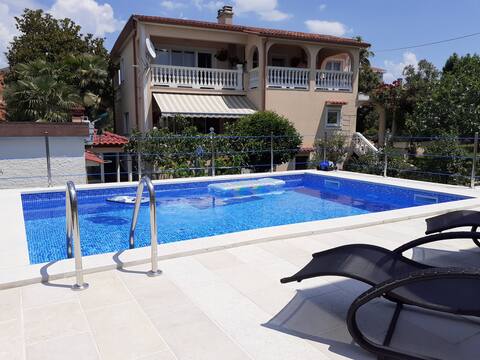 Apartment Hana with a private Pool