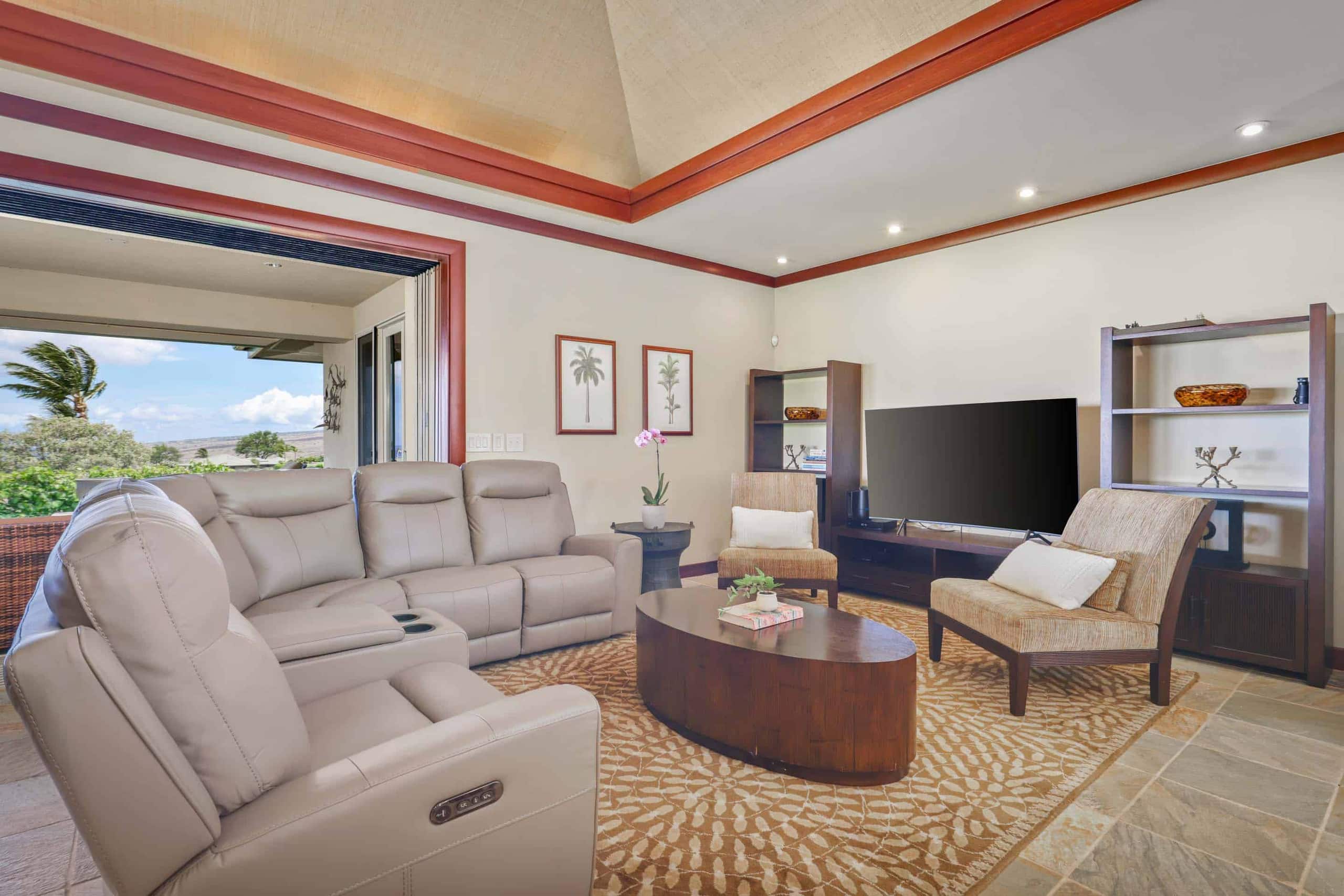 Home in Waimea · ★5.0 · 3 bedrooms · 4 beds · 3.5 baths - Image 4