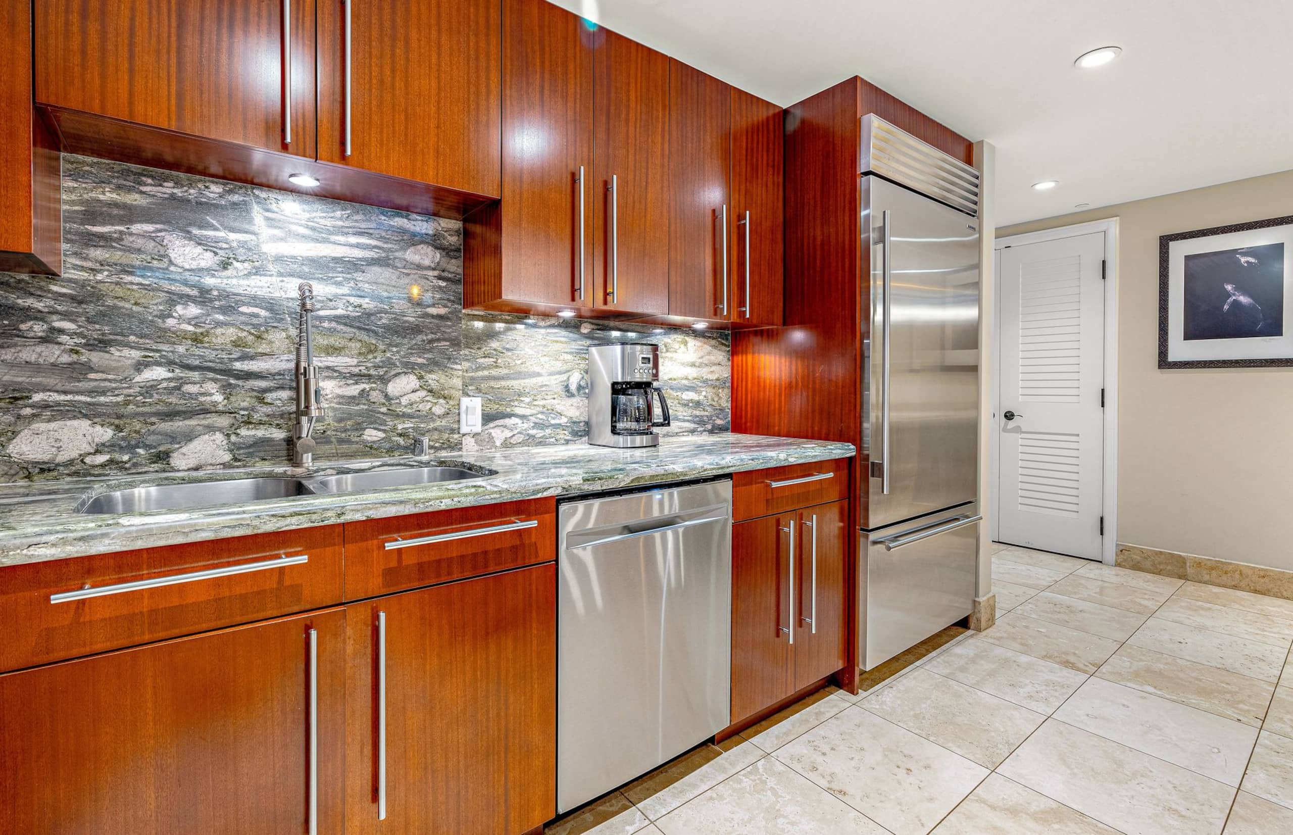Condo in Lahaina · ★4.56 · 3 bedrooms · 4 beds · 3 baths - Image 20