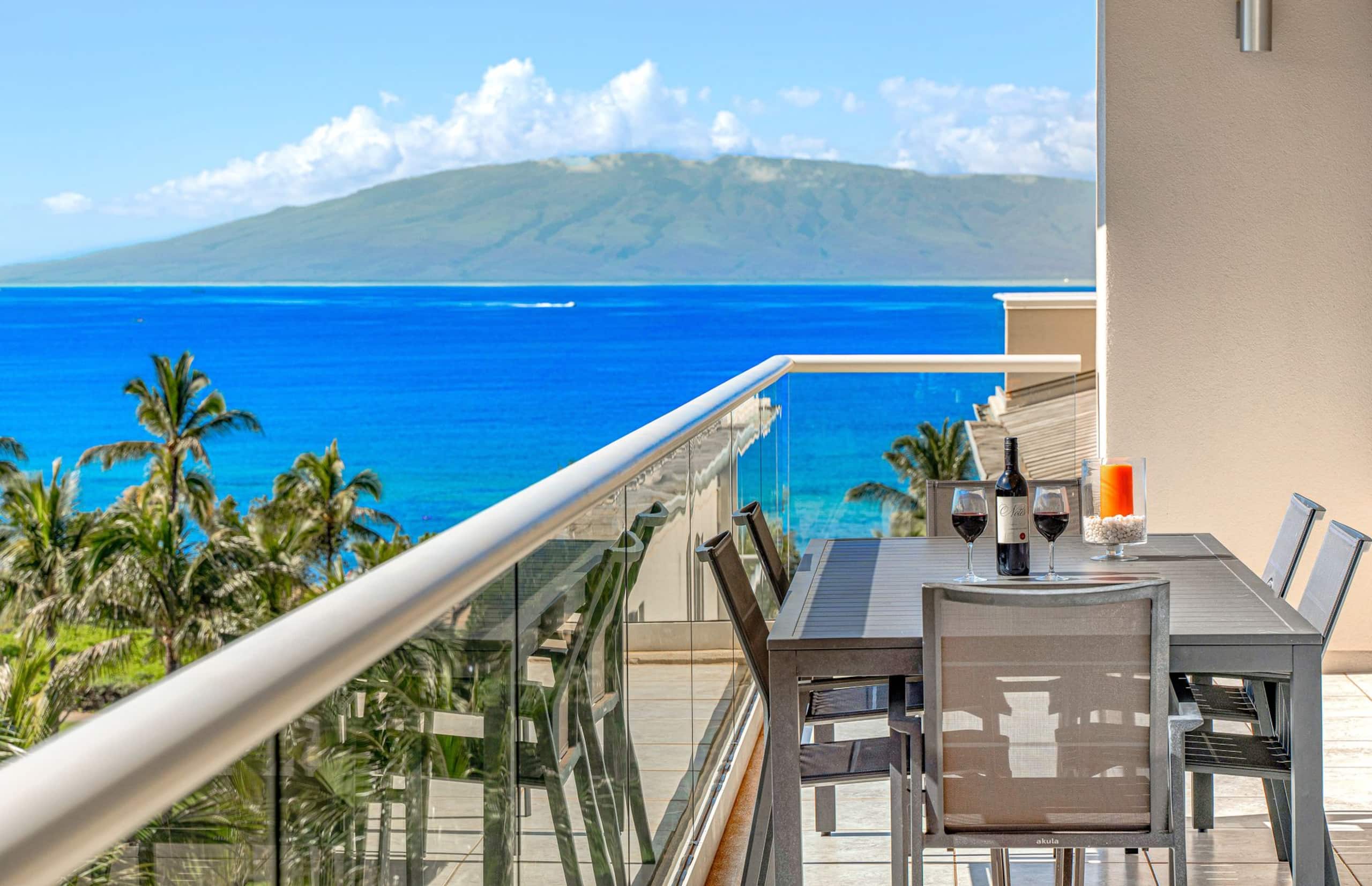 Condo in Lahaina · ★4.56 · 3 bedrooms · 4 beds · 3 baths - Image 23