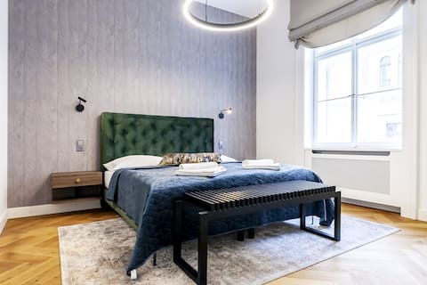 Popular Airbnb listing: Luxury bijou apartment in the city centre in Praha