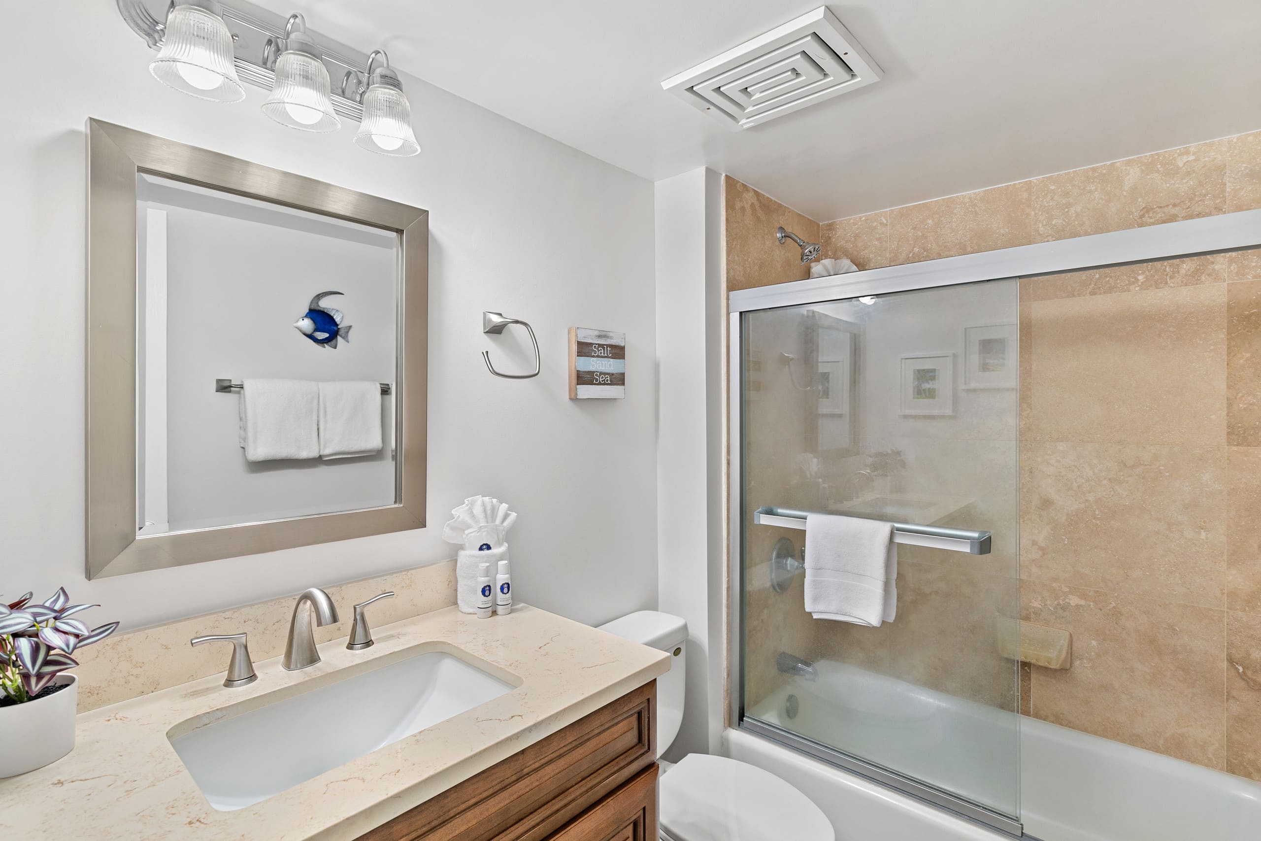 Condo in Kihei · ★4.45 · 2 bedrooms · 4 beds · 2 baths - Image 21