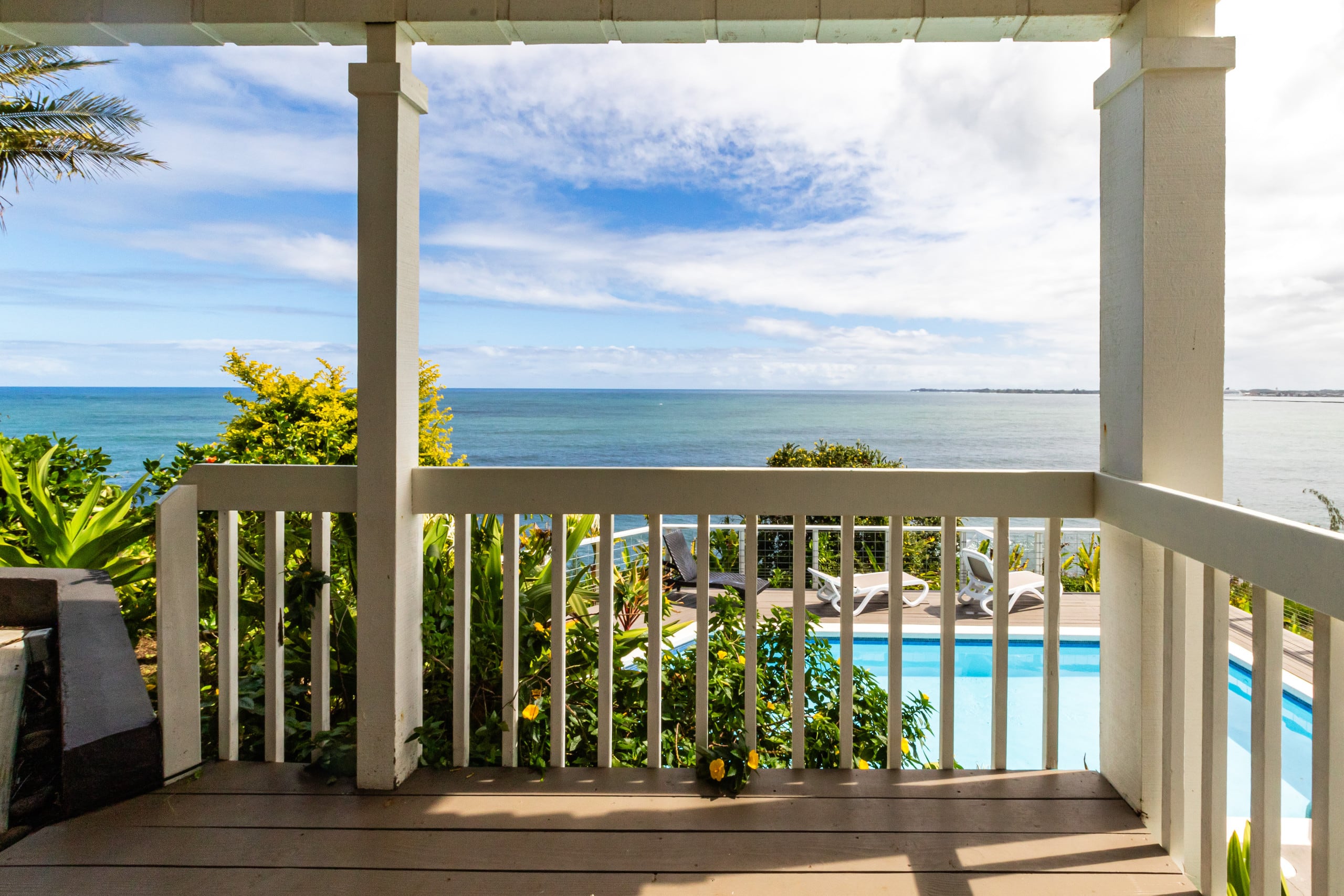 Hale Kai Pele Suite Hilo Oceanfront w/Pool - Image 1