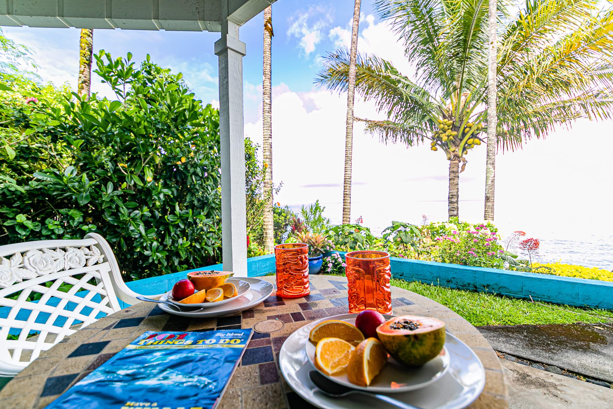 Hale Kai Bamboo Room Hilo Oceanfront w/Pool - Image 13