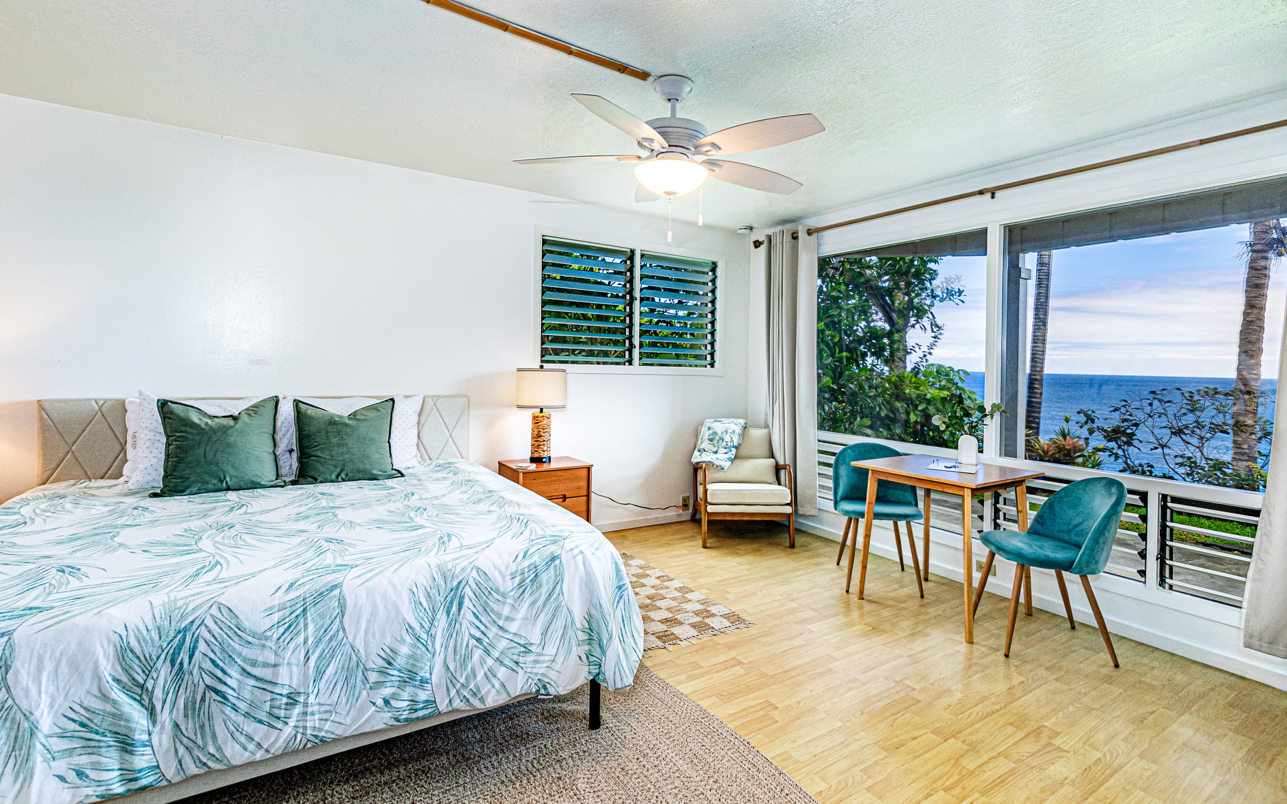 Hale Kai Bamboo Room Hilo Oceanfront w/Pool - Image 4