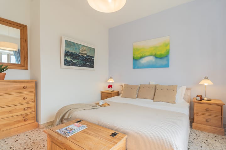 غرفة النوم 1