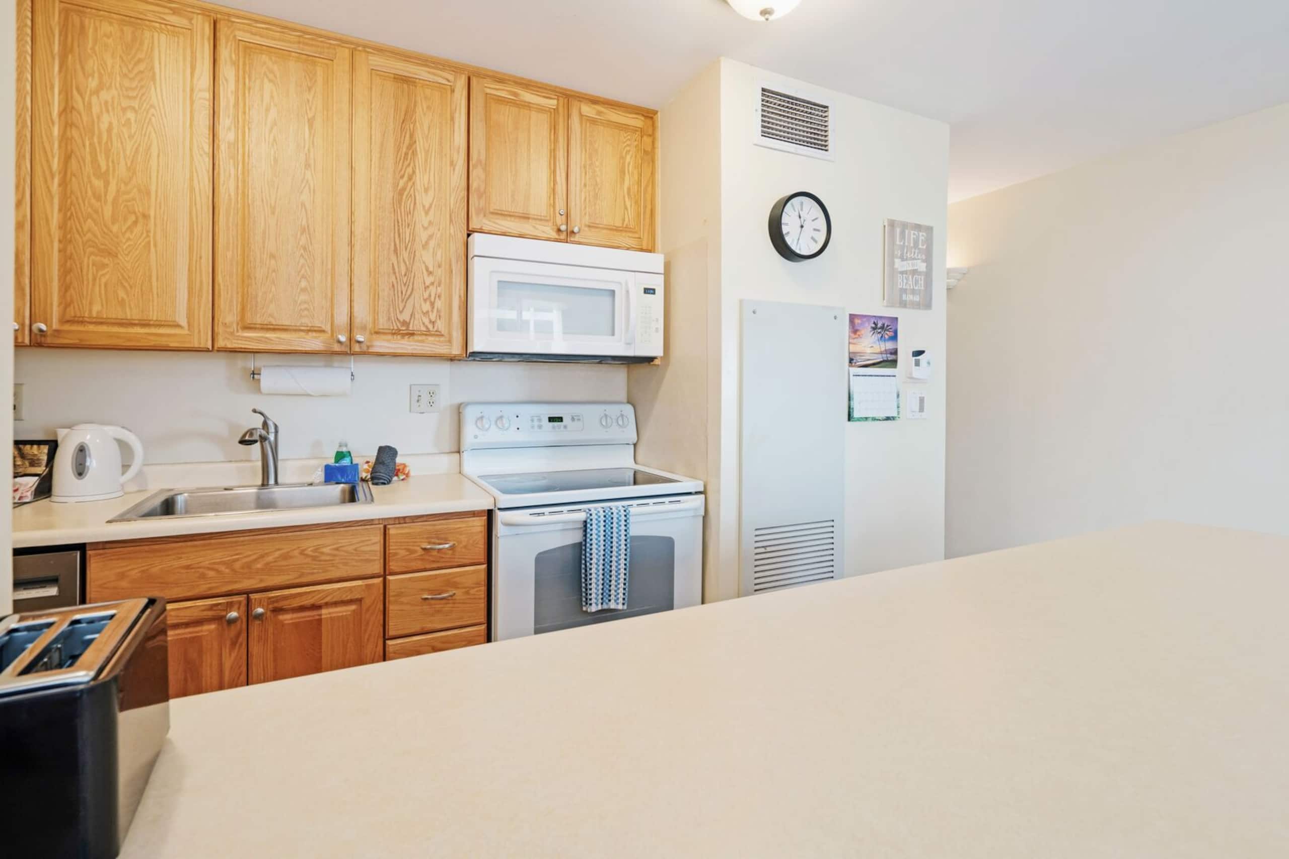 Condo in Kihei · ★4.62 · 1 bedroom · 2 beds · 1 bath - Image 13