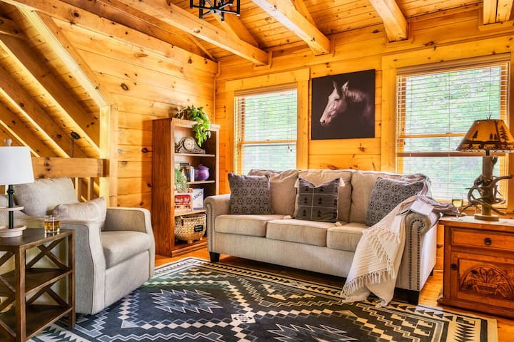Loft area with queen pull out sleeper sofa.