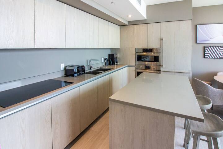 Condo@NewHydeHouse 3BR Great View! +17th Floor! gallery image 3