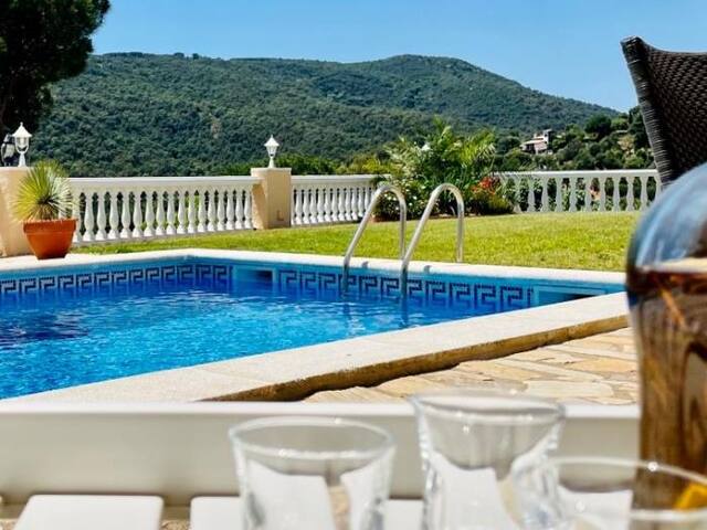 Villa Reina by Costabravaway gallery image 2