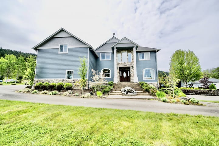 The Ridge, Sleeps up 25, OSU, Beaches, PNW