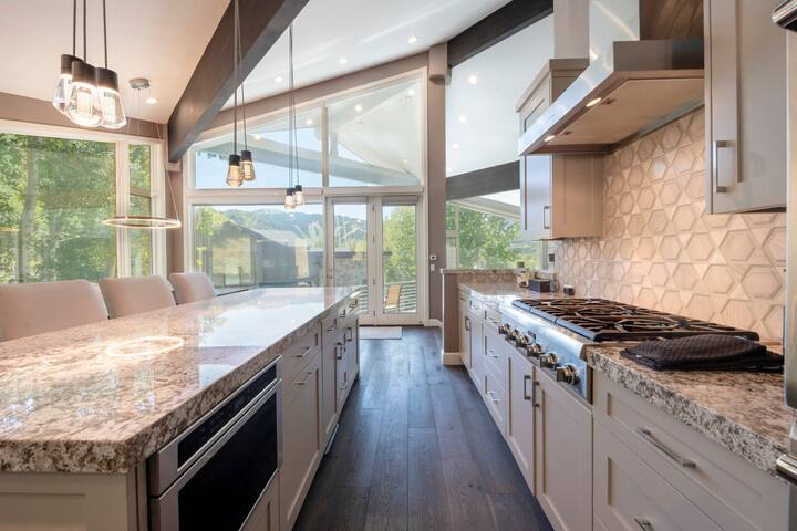 Mountain West Vacation Rentals managed Airbnb listing 2