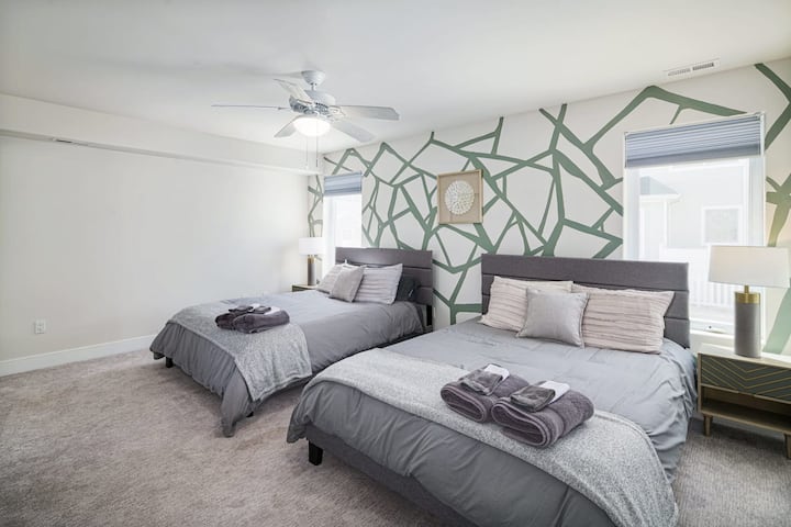 1st floor bedroom with 2 queens