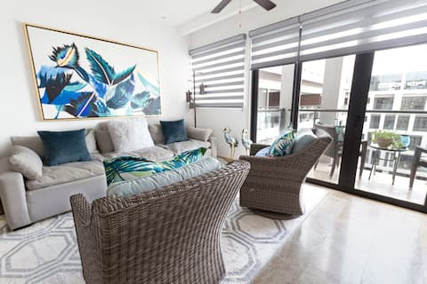 Popular Airbnb listing: Stylish Condo Near Beach - Central Playa del Carme in Gonzalo Guerrero