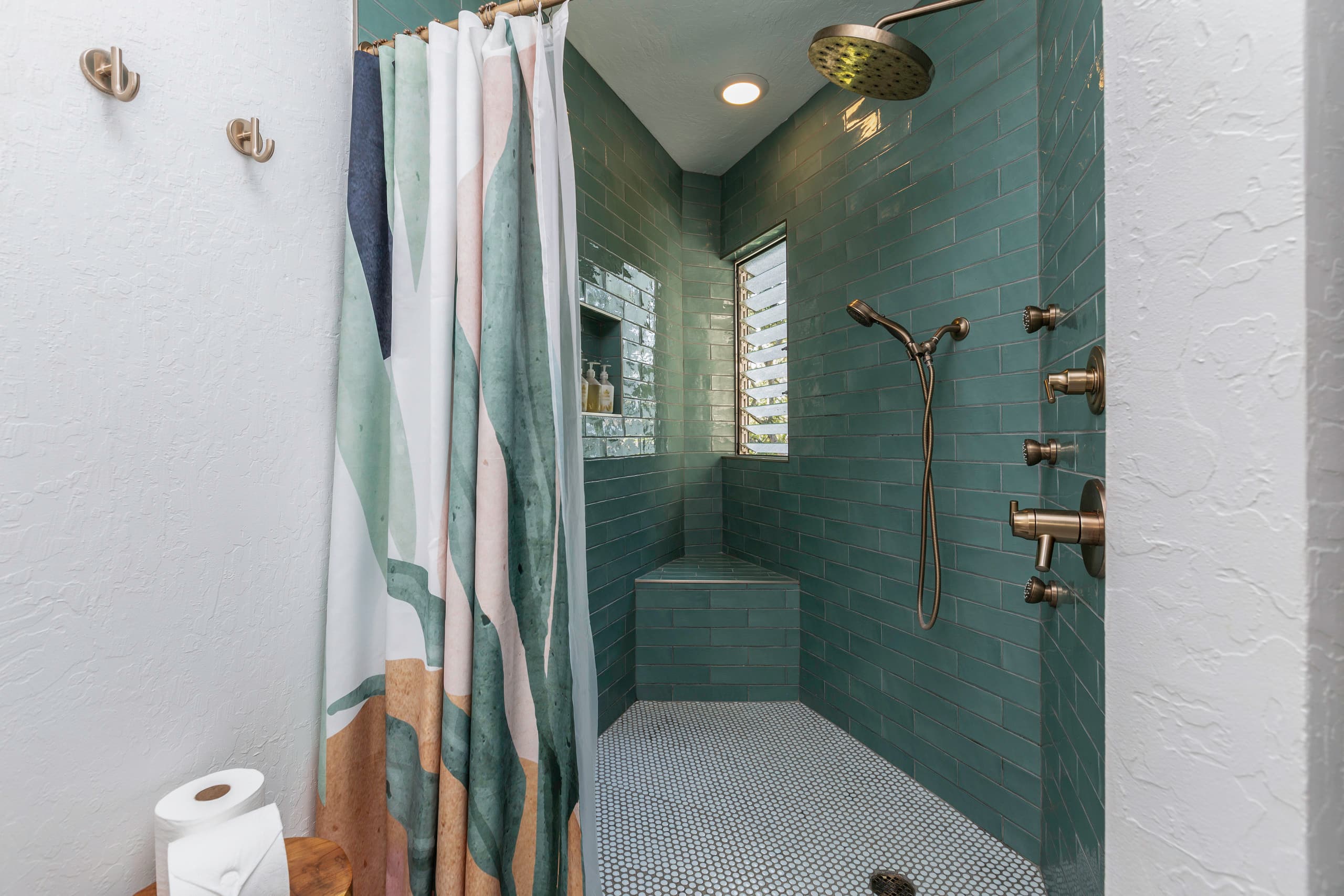 Condo in Princeville · ★4.96 · 2 bedrooms · 4 beds · 2 baths - Image 16