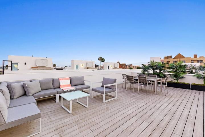 The Perfect Hollywood Townhouse