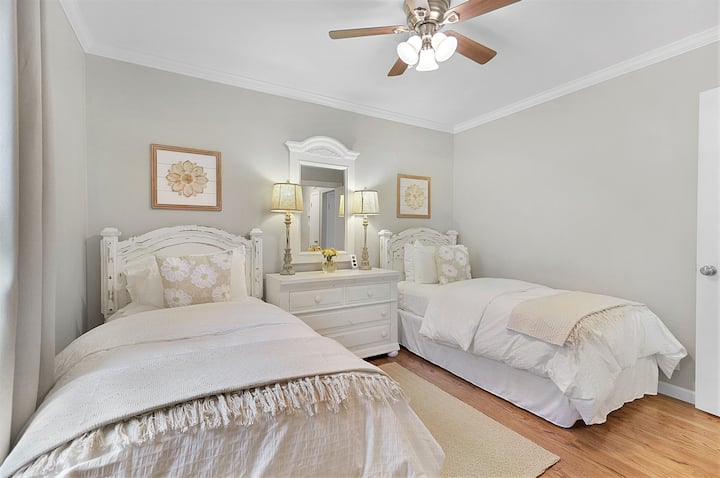 Фотографија од гостинска спална соба 1 од 2