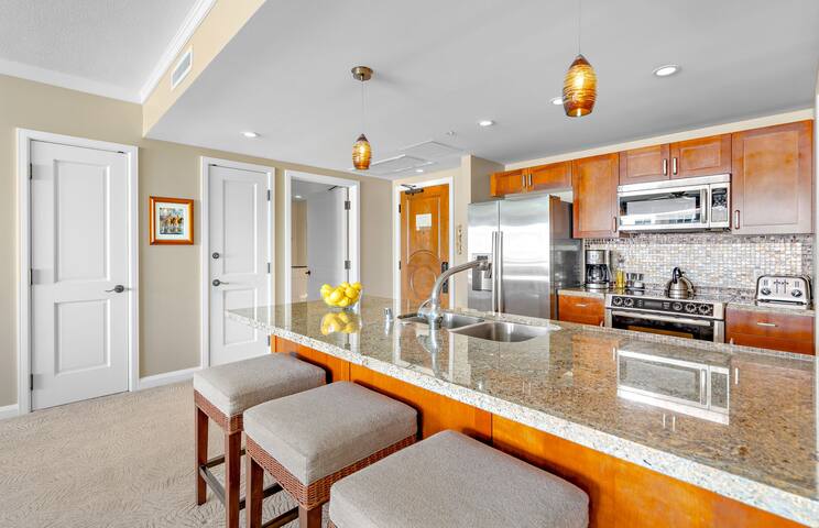 Maui Resort Rentals: Honua Kai Konea 303 gallery image 4