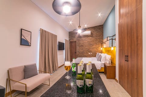 Top Airbnb: E202 • Studio In Wonderful & Walkable Centenario in Centenario