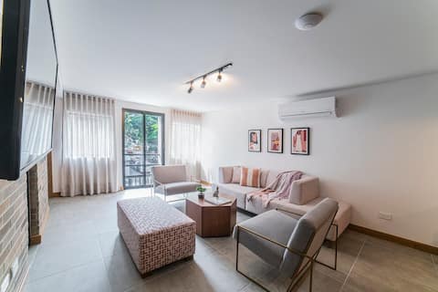 Popular Airbnb listing: E203 • Cool 2-Bed With Fast WiFi, Hot Water & A/C in Centenario