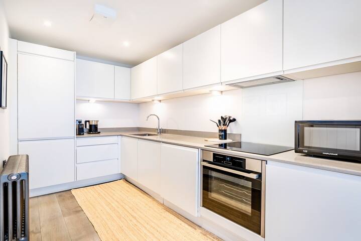 Gorgeous & Spacious Apartment in Bloomsbury gallery image 4