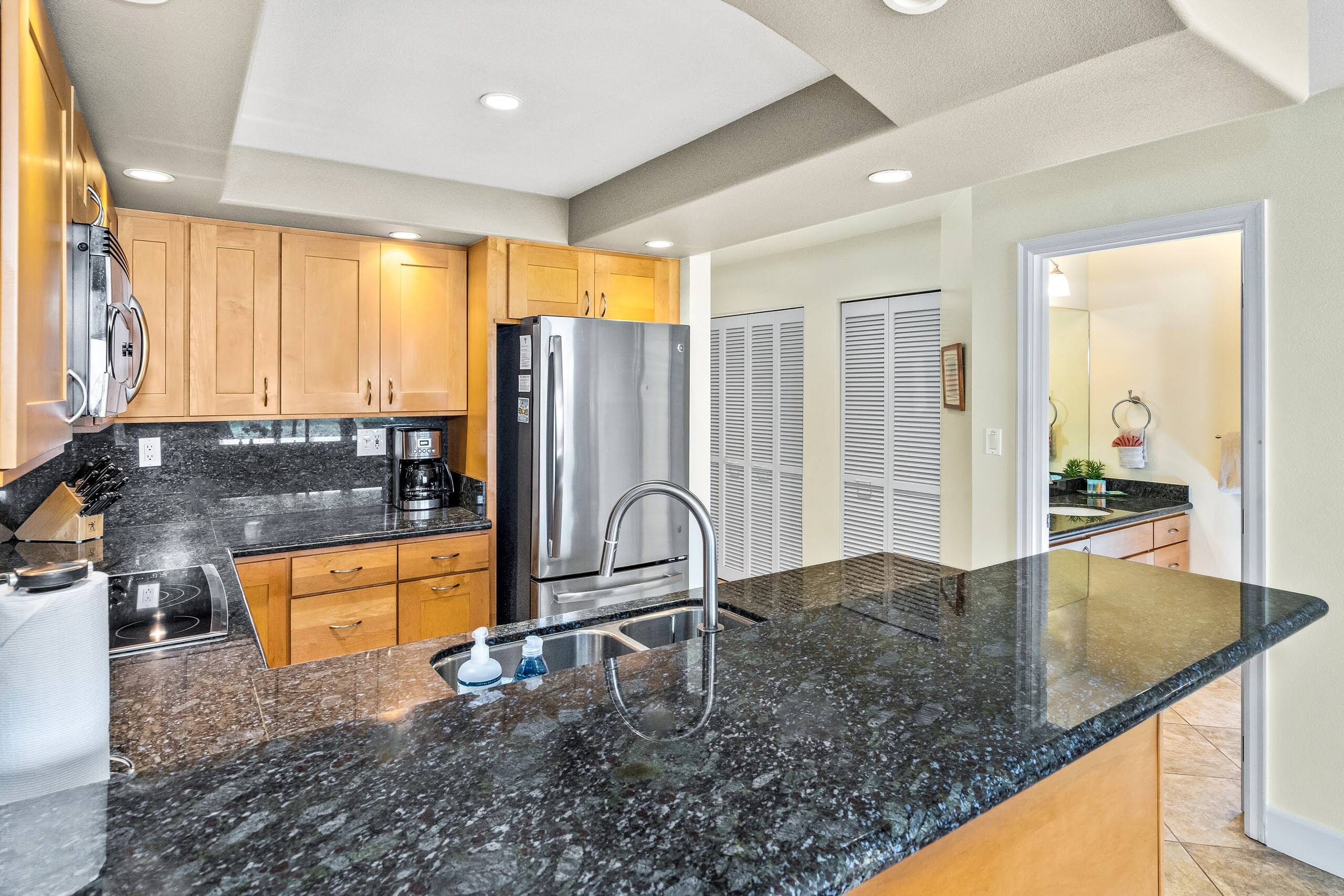 Condo in Kihei · ★5.0 · 1 bedroom · 1 bed · 2 baths - Image 11